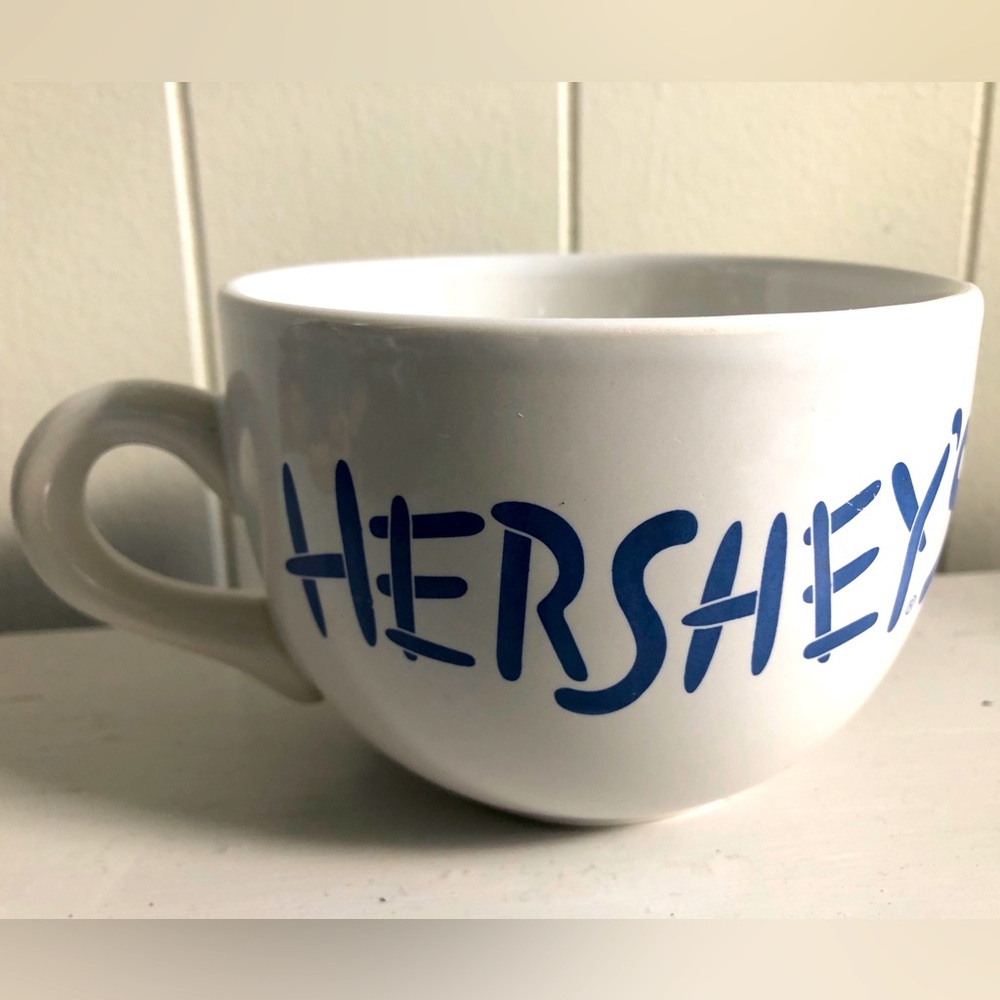 Vintage Hersey’s oversized Mug